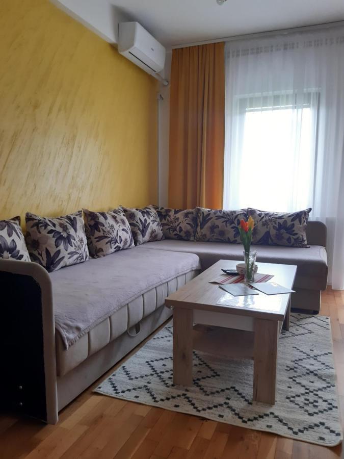Apartman Lala Foca Eksteriør billede