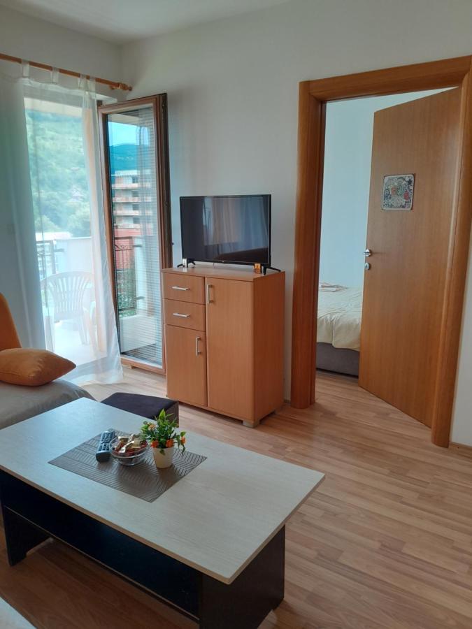 Apartman Lala Foca Eksteriør billede